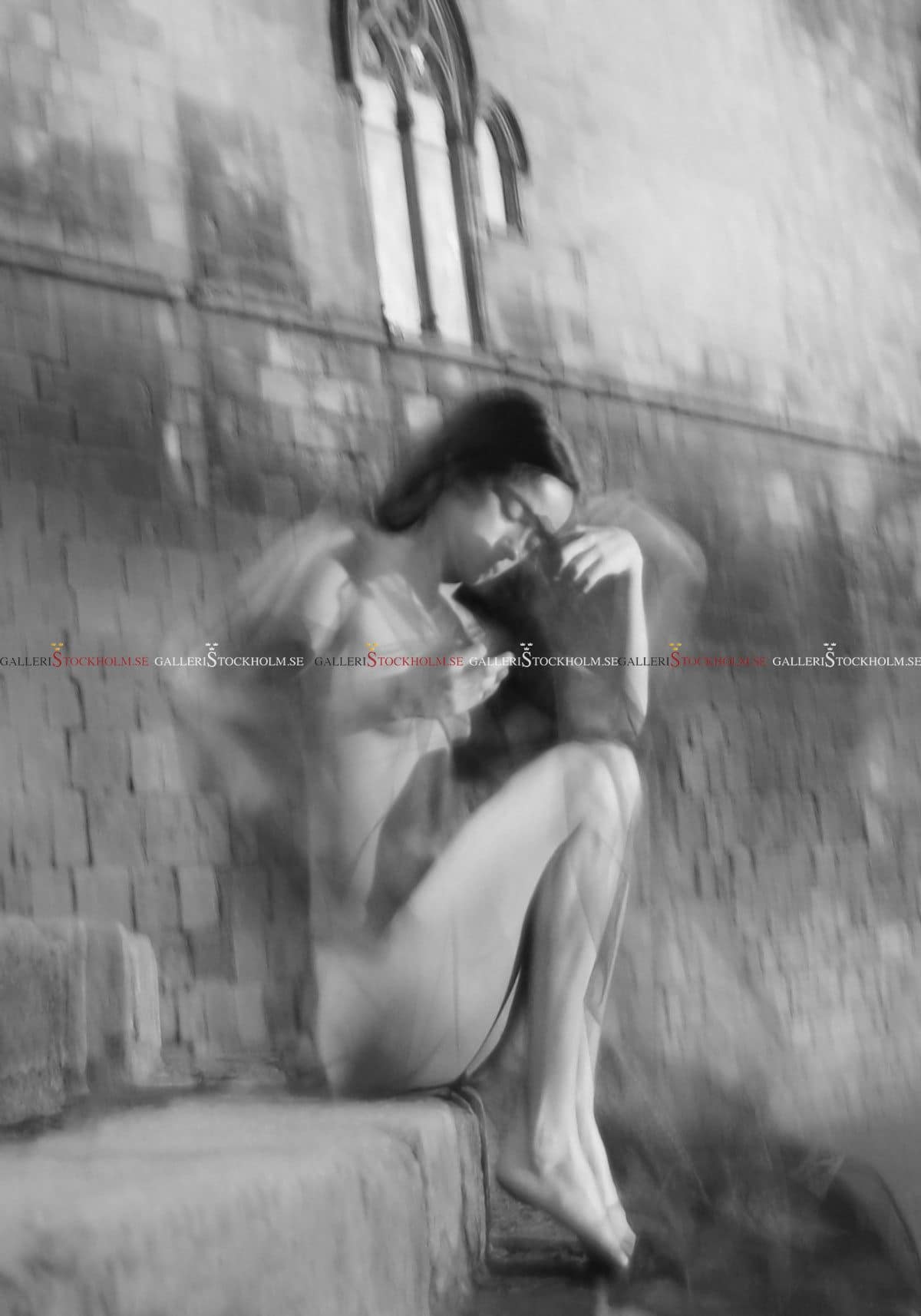 Dmitry Savchenko – Fotokonst – Grace in red. Barcelona